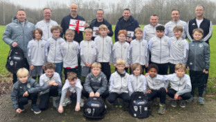 U10 Jahresauftakt mit Sponsoren U10 Jahresauftakt mit Sponsoren